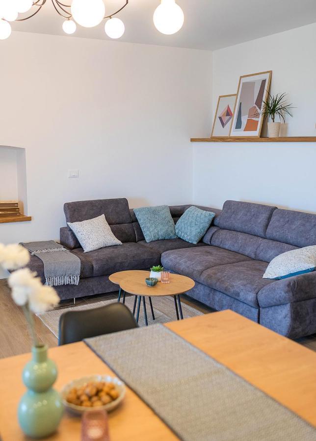 Apartment Aura Пореч Екстериор снимка