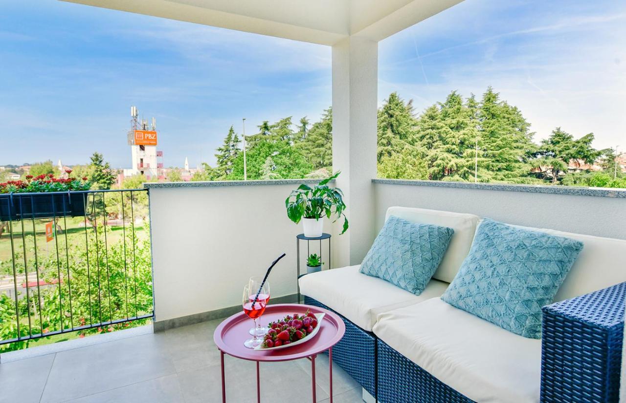 Apartment Aura Пореч Екстериор снимка